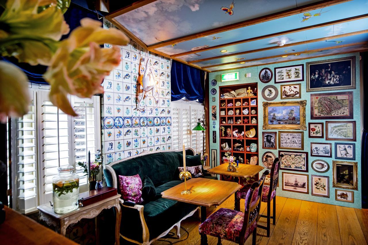 Rosalia'S Menagerie Cocktail Bar & Innupstairs Амстердам Экстерьер фото